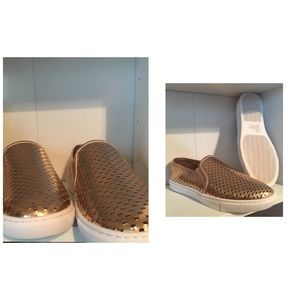 Steve Madden Elouise Slide-On